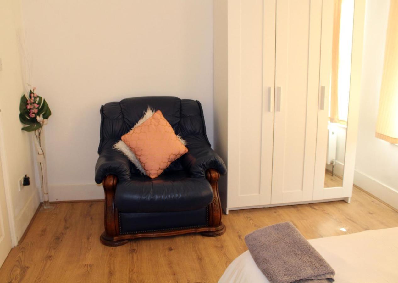 Cozy Rooms Or Apartment In London Townhouse Fast Links To Central Exterior foto