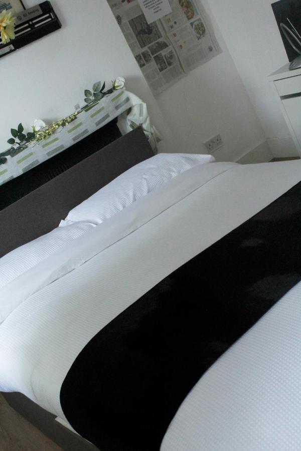 Cozy Rooms Or Apartment In London Townhouse Fast Links To Central Exterior foto