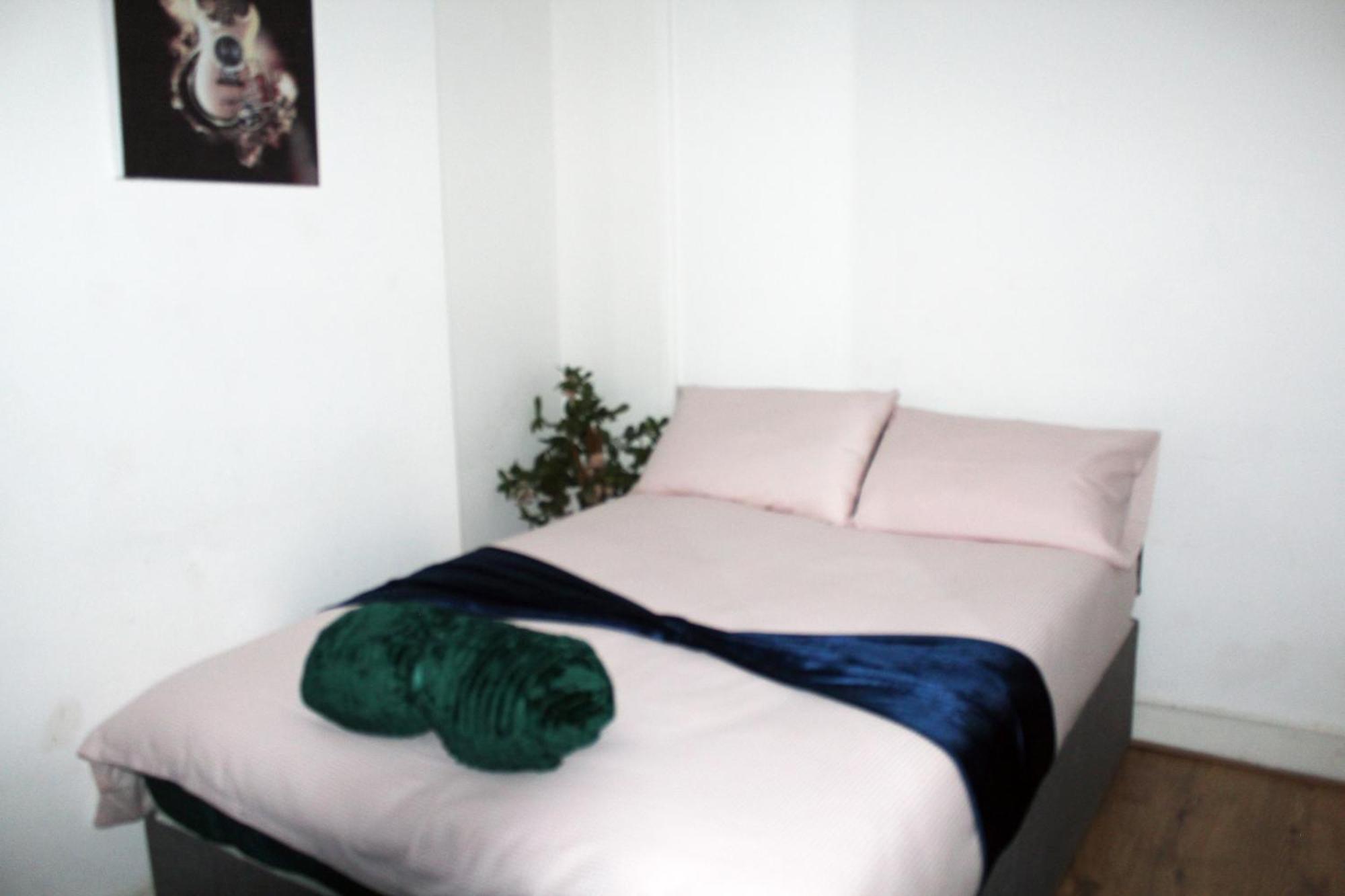 Cozy Rooms Or Apartment In London Townhouse Fast Links To Central Exterior foto