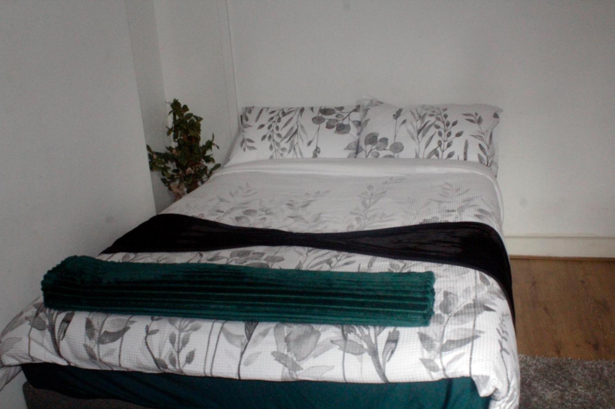 Cozy Rooms Or Apartment In London Townhouse Fast Links To Central Exterior foto